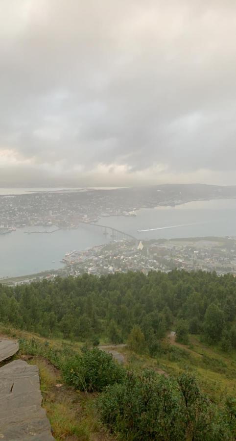 Anna'S Apartment, Tromsdalen Тромсё Экстерьер фото